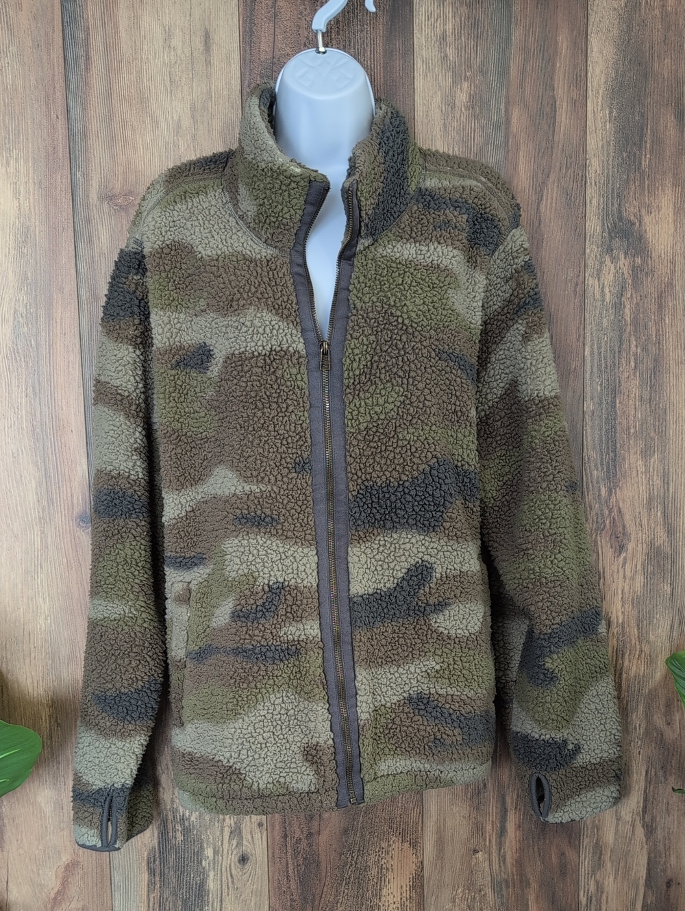 Old Navy Camo Sherpa Teddy Jacket XXL          W396